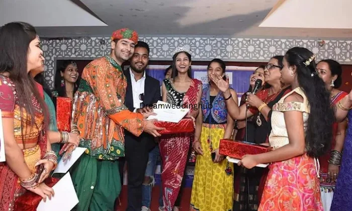 ROOTS DANCE STUDIO NOIDA